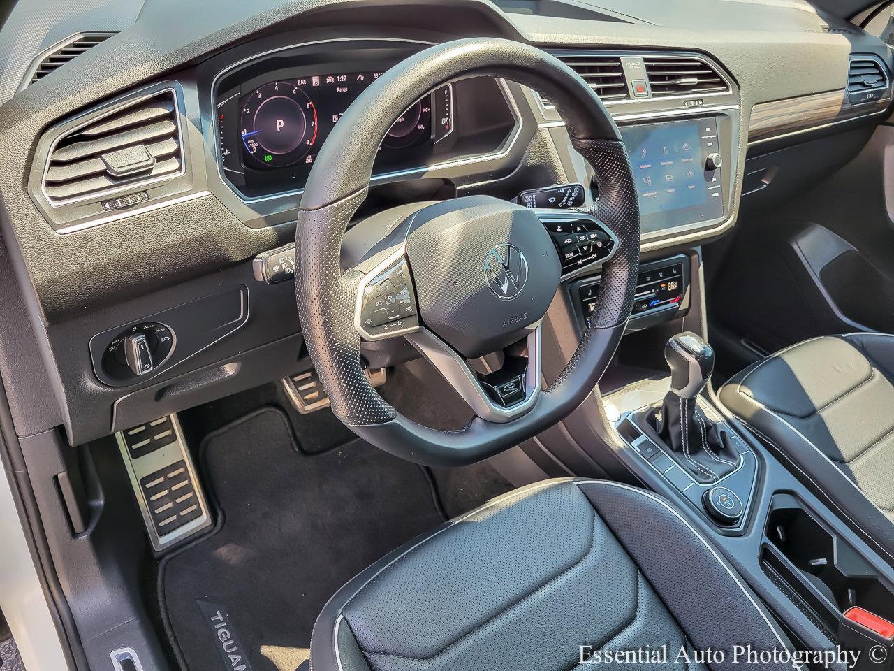 2023 Volkswagen Tiguan Vehicle Photo in Plainfield, IL 60586