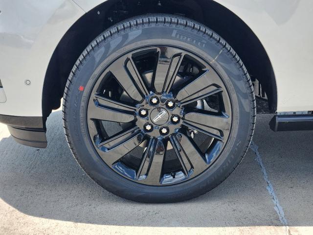 2024 Lincoln Navigator Vehicle Photo in Stephenville, TX 76401-3713