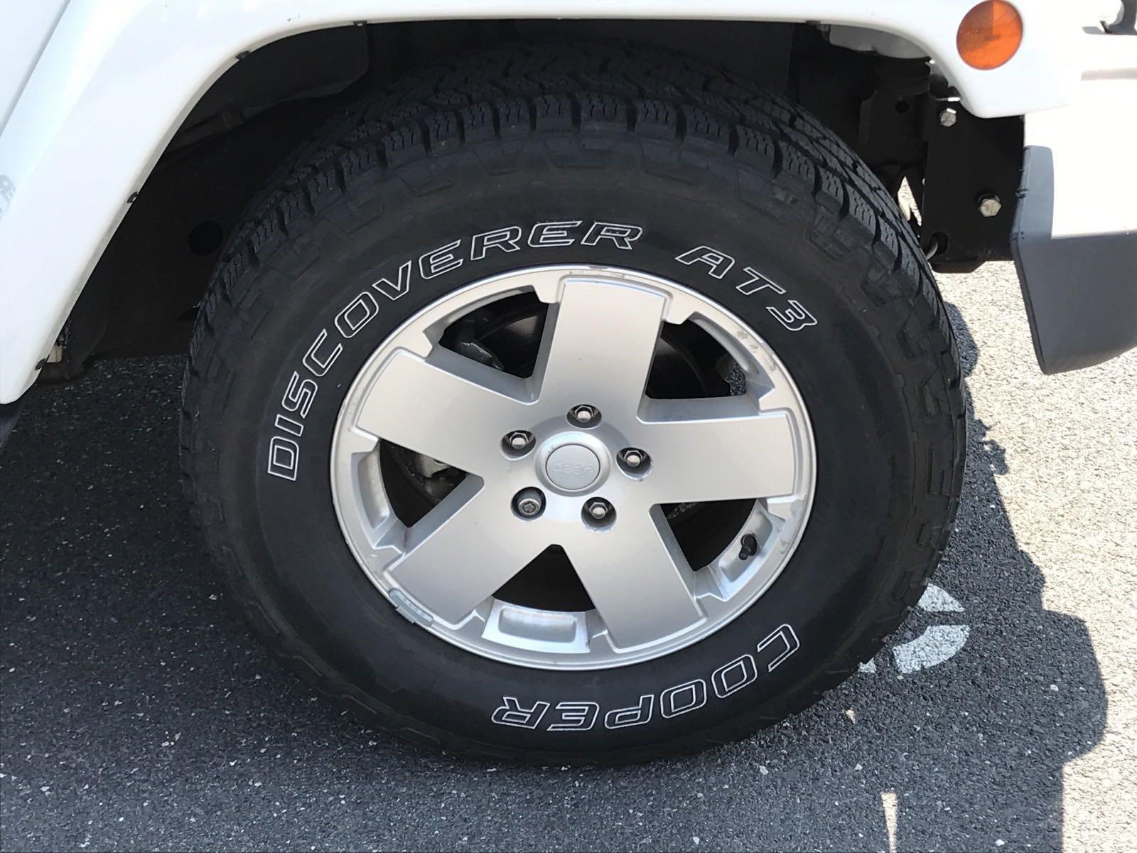 2010 Jeep Wrangler Unlimited Vehicle Photo in Mechanicsburg, PA 17050-1707