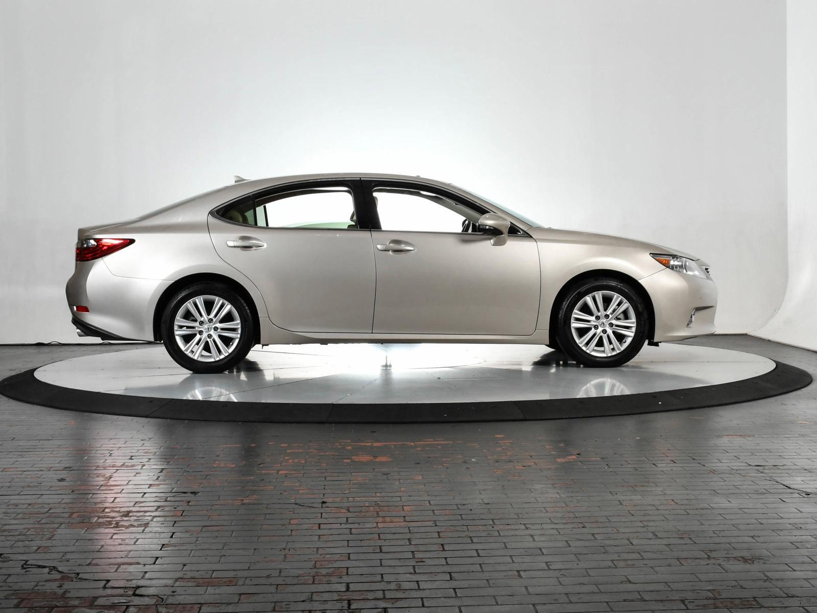 2014 Lexus ES 350 Vehicle Photo in DALLAS, TX 75235