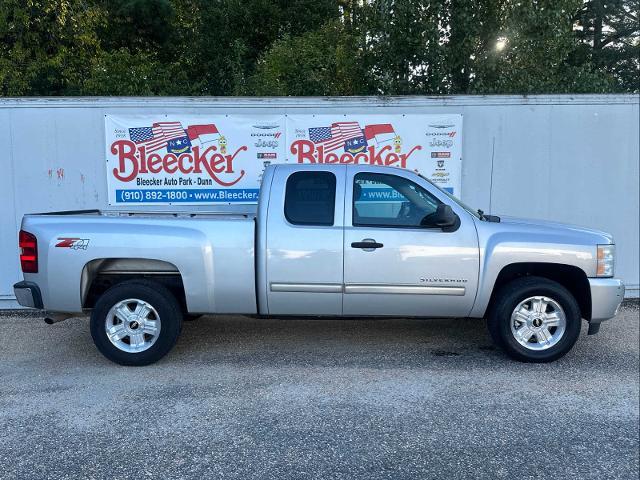 2011 Chevrolet Silverado 1500 Vehicle Photo in DUNN, NC 28334-8900