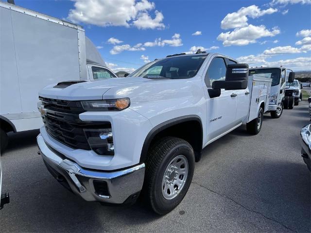 2024 Chevrolet Silverado 3500 HD Vehicle Photo in ALCOA, TN 37701-3235