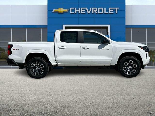 2024 Chevrolet Colorado Vehicle Photo in RIVERSIDE, CA 92504-4106