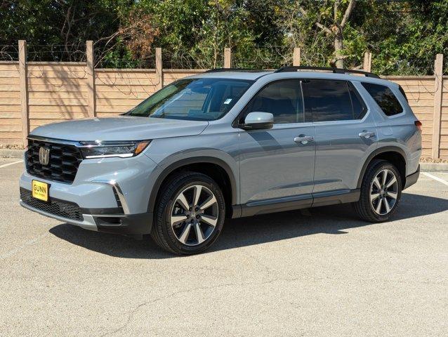 2024 Honda Pilot Vehicle Photo in San Antonio, TX 78230