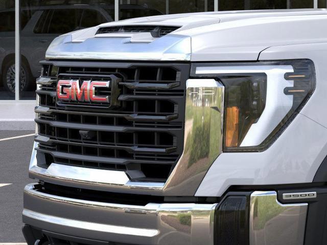 2025 GMC Sierra 3500 HD Vehicle Photo in LEOMINSTER, MA 01453-2952