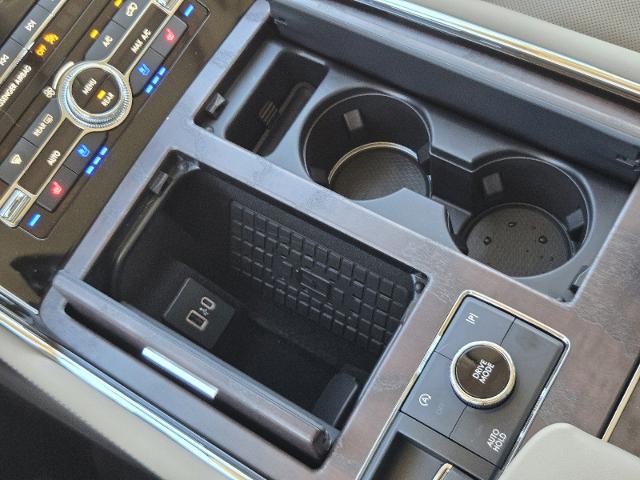 2024 Lincoln Navigator Vehicle Photo in Stephenville, TX 76401-3713