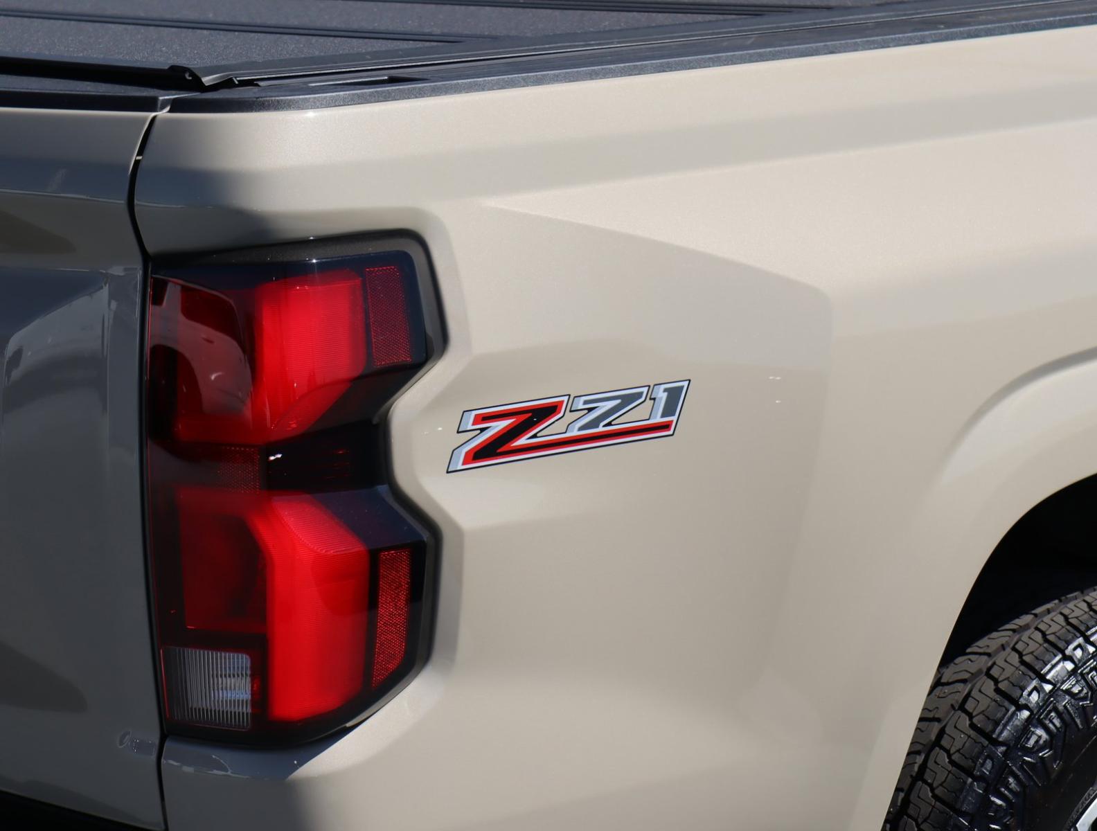 2024 Chevrolet Colorado Vehicle Photo in LOS ANGELES, CA 90007-3794