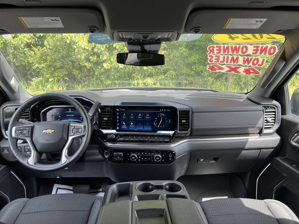 2024 Chevrolet Silverado 1500 Vehicle Photo in MONROE, NC 28110-8431