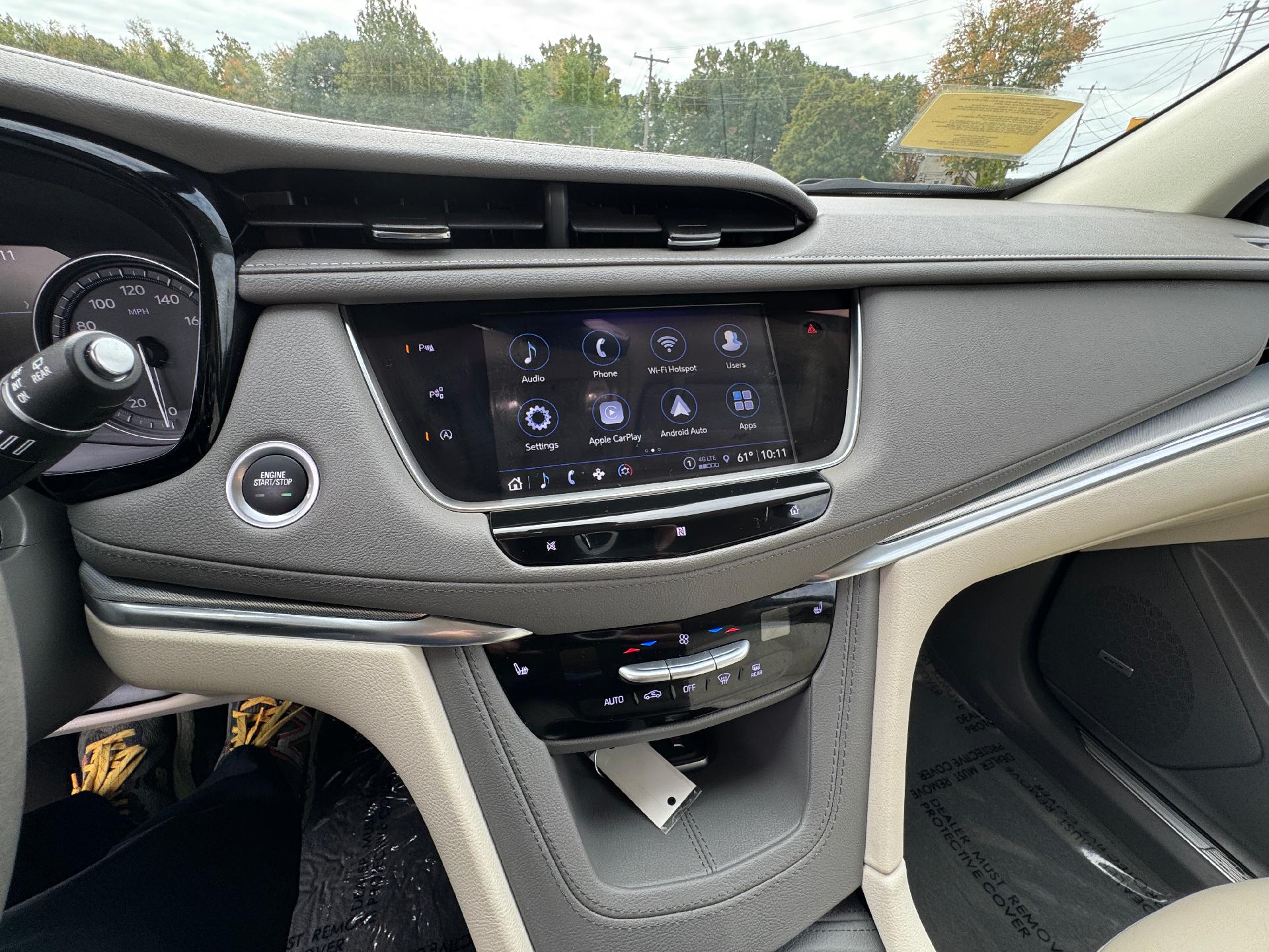 2021 Cadillac XT5 Vehicle Photo in LEOMINSTER, MA 01453-2952