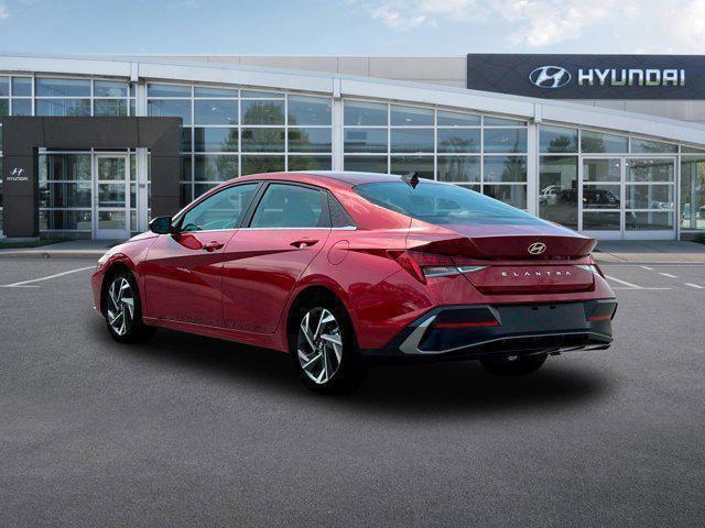 2024 Hyundai ELANTRA Vehicle Photo in O'Fallon, IL 62269