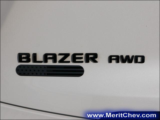 2020 Chevrolet Blazer Vehicle Photo in MAPLEWOOD, MN 55119-4794