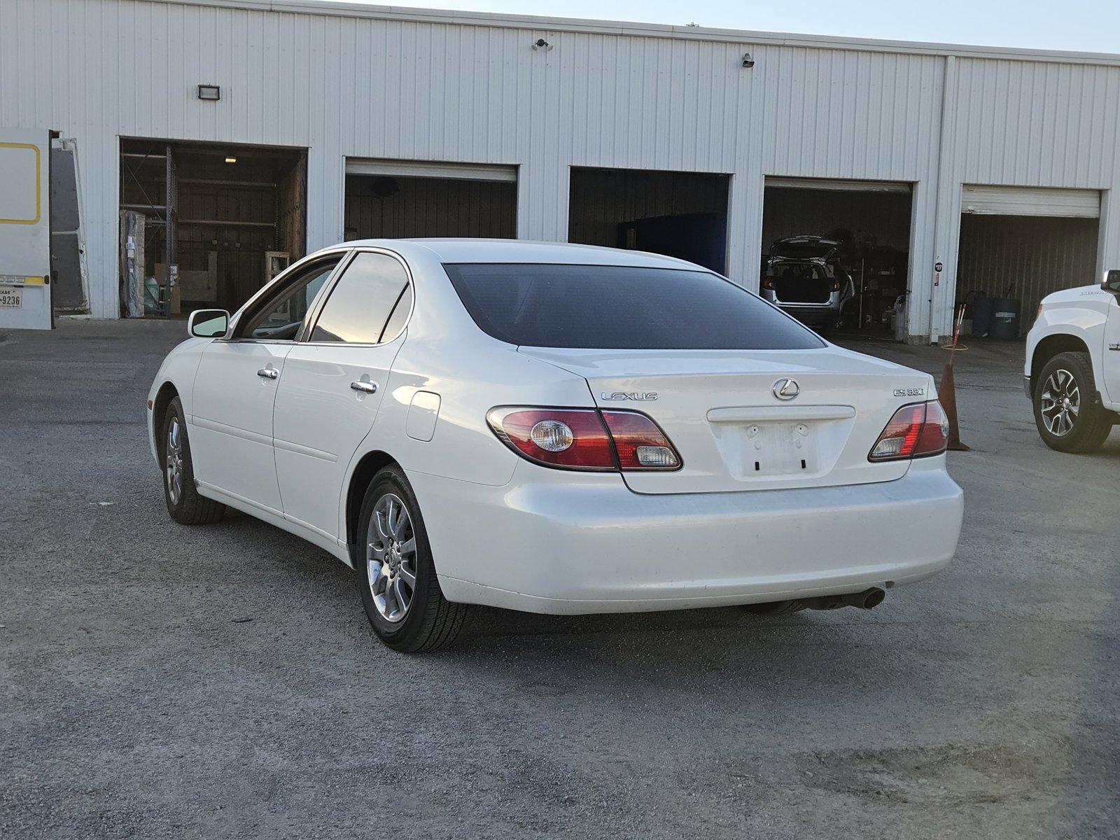 2004 Lexus ES 330 Vehicle Photo in NORTH RICHLAND HILLS, TX 76180-7199