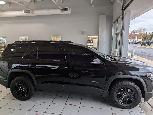 2022 GMC Acadia Vehicle Photo in Oshkosh, WI 54901