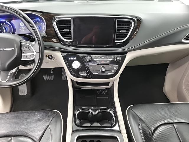 2022 Chrysler Pacifica Vehicle Photo in Green Bay, WI 54304