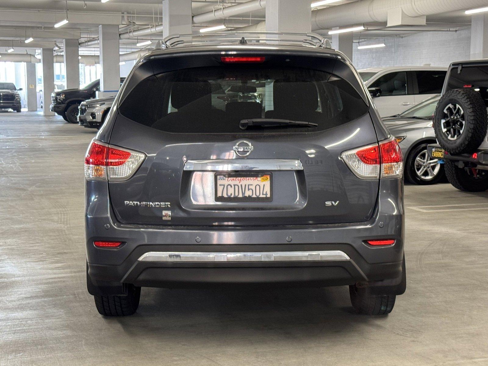 2013 Nissan Pathfinder Vehicle Photo in LOS ANGELES, CA 90007-3794