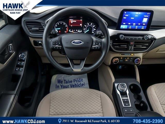 2022 Ford Escape Vehicle Photo in Saint Charles, IL 60174