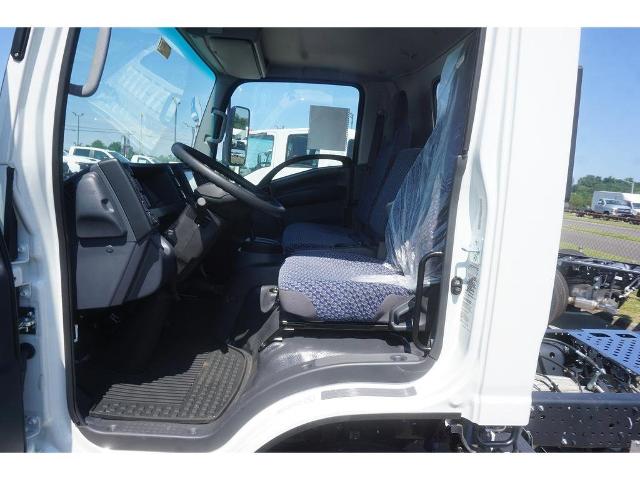 2023 Chevrolet Low Cab Forward 3500 Vehicle Photo in ALCOA, TN 37701-3235