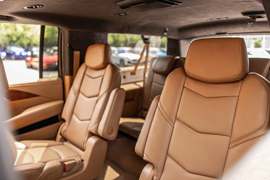 2017 Cadillac Escalade ESV Vehicle Photo in Saint Charles, IL 60174