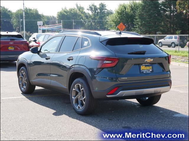 2025 Chevrolet Trax Vehicle Photo in MAPLEWOOD, MN 55119-4794