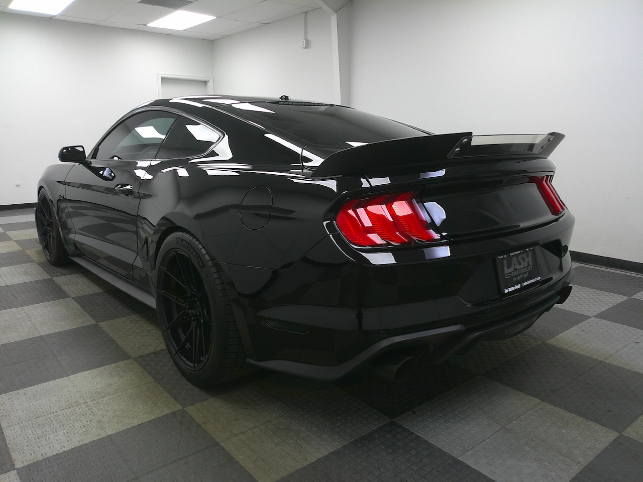 Used 2019 Ford Mustang GT Premium with VIN 1FA6P8CF6K5132325 for sale in Johnstown, OH