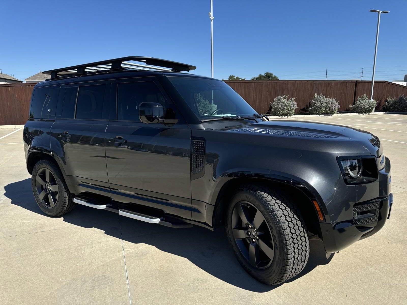 2022 Defender Vehicle Photo in AUSTIN, TX 78717