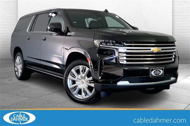 2023 Chevrolet Suburban Vehicle Photo in KANSAS CITY, MO 64114-4502