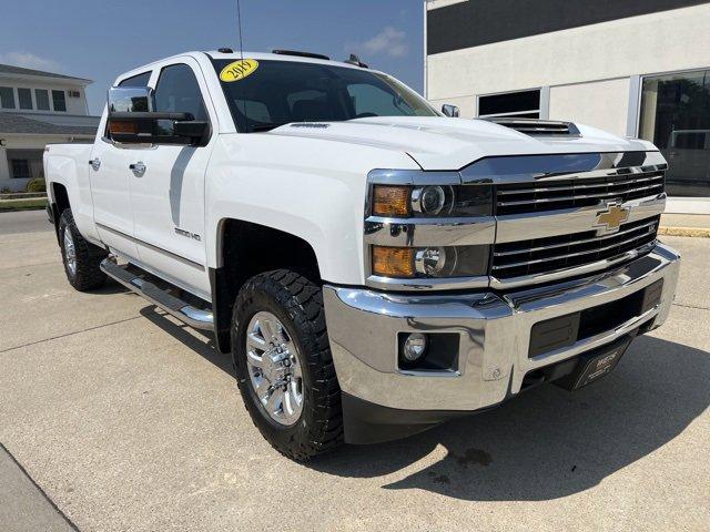 Used 2019 Chevrolet Silverado 3500HD LTZ with VIN 1GC4KXCY6KF270985 for sale in Decorah, IA