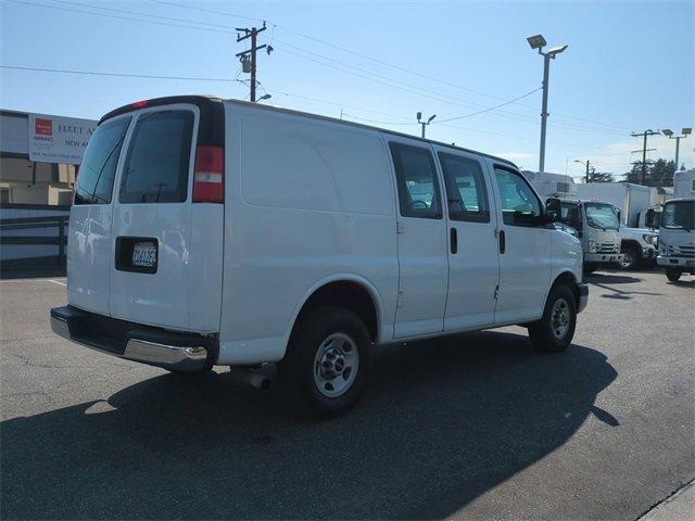 2016 GMC Savana Cargo Van Vehicle Photo in PASADENA, CA 91107-3803