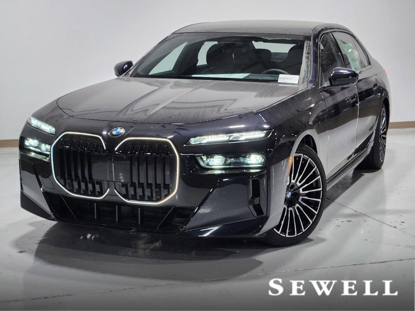 2025 BMW 740i Vehicle Photo in GRAPEVINE, TX 76051