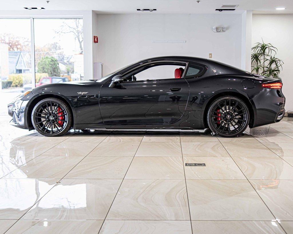 2024 Maserati GranTurismo Vehicle Photo in Saint Charles, IL 60174