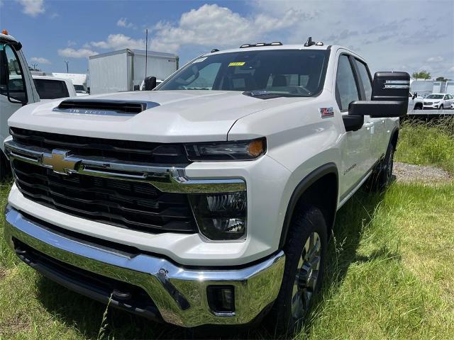 2024 Chevrolet Silverado 2500 HD Vehicle Photo in ALCOA, TN 37701-3235