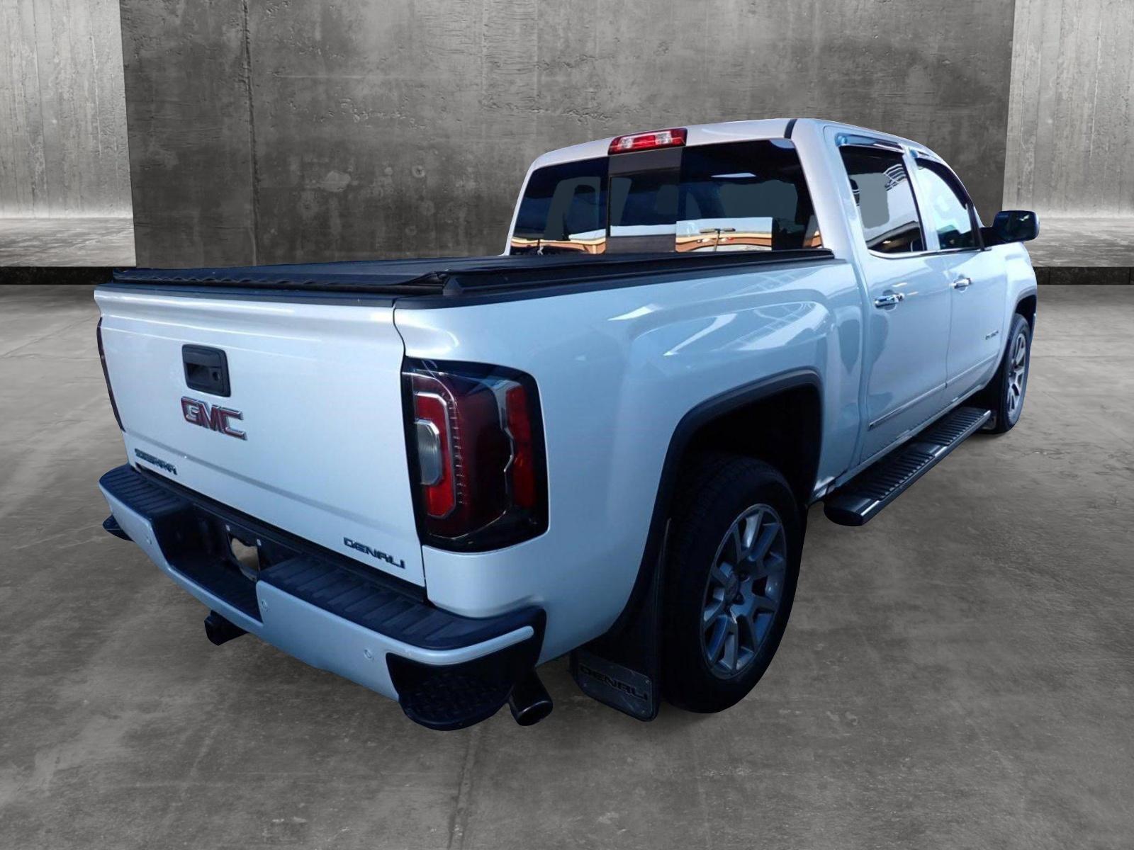 2017 GMC Sierra 1500 Vehicle Photo in DENVER, CO 80221-3610