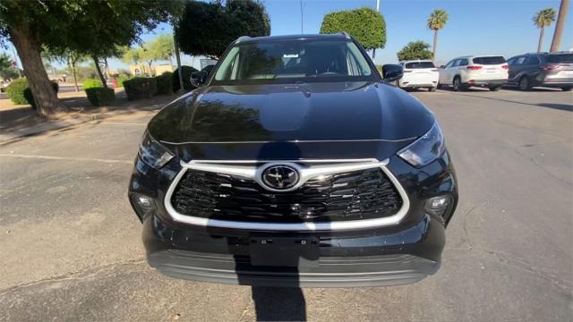 2023 Toyota Highlander Vehicle Photo in GOODYEAR, AZ 85338-1310