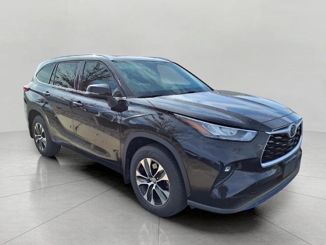 2020 Toyota Highlander Vehicle Photo in Oshkosh, WI 54904