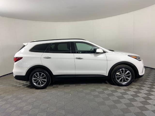 Used 2017 Hyundai Santa Fe SE with VIN KM8SMDHF5HU221445 for sale in Gladstone, OR