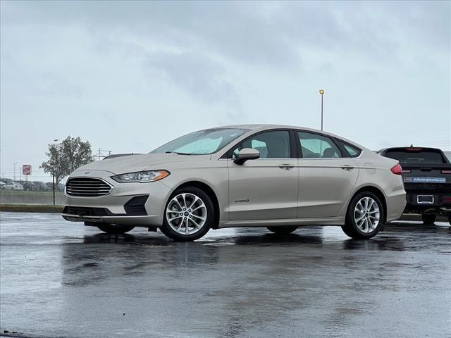 2019 Ford Fusion Hybrid Vehicle Photo in O'Fallon, IL 62269