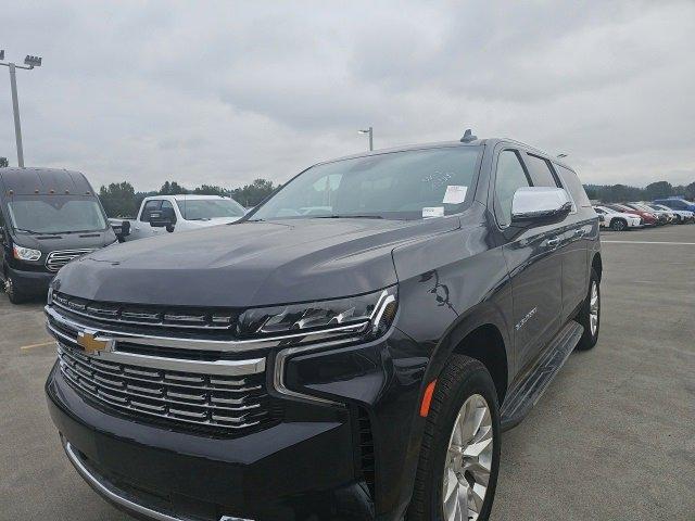 2023 Chevrolet Suburban Vehicle Photo in PUYALLUP, WA 98371-4149