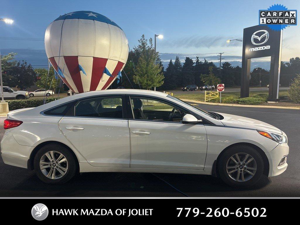 2016 Hyundai SONATA Vehicle Photo in Plainfield, IL 60586