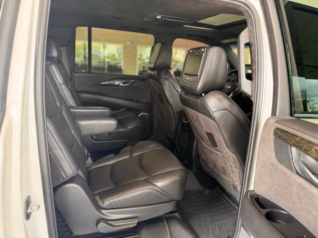 2018 Cadillac Escalade ESV Vehicle Photo in DELRAY BEACH, FL 33483-3294