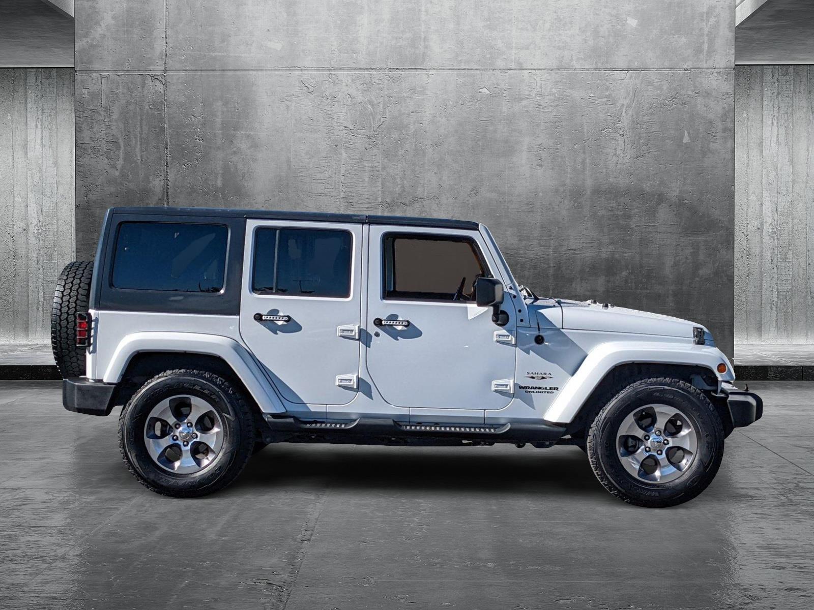 2016 Jeep Wrangler Unlimited Vehicle Photo in VALENCIA, CA 91355-1705