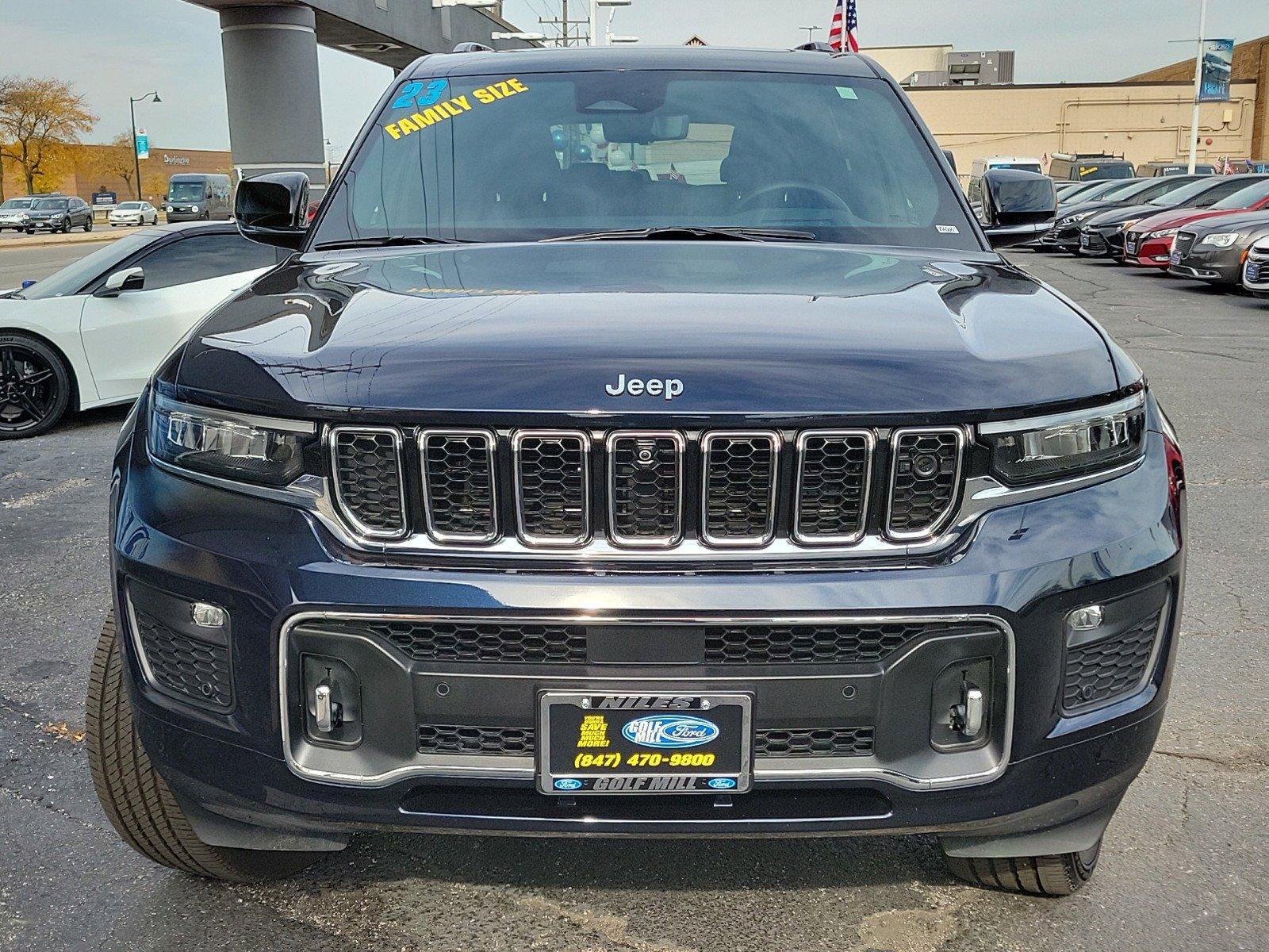 2023 Jeep Grand Cherokee L Vehicle Photo in Saint Charles, IL 60174