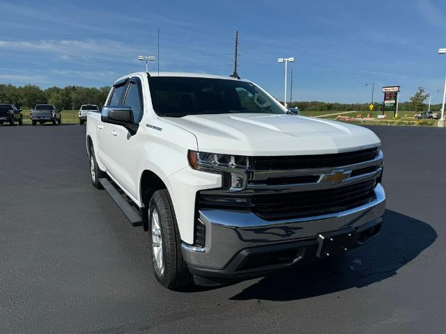 Used 2020 Chevrolet Silverado 1500 LT with VIN 1GCUYDED5LZ301991 for sale in Portage, WI