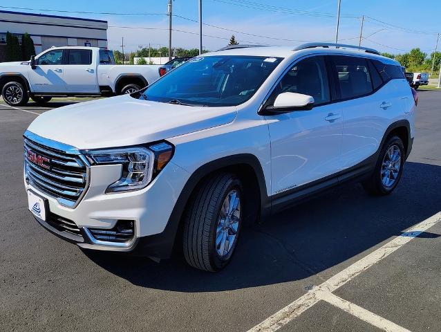 2024 GMC Terrain Vehicle Photo in GREEN BAY, WI 54304-5303