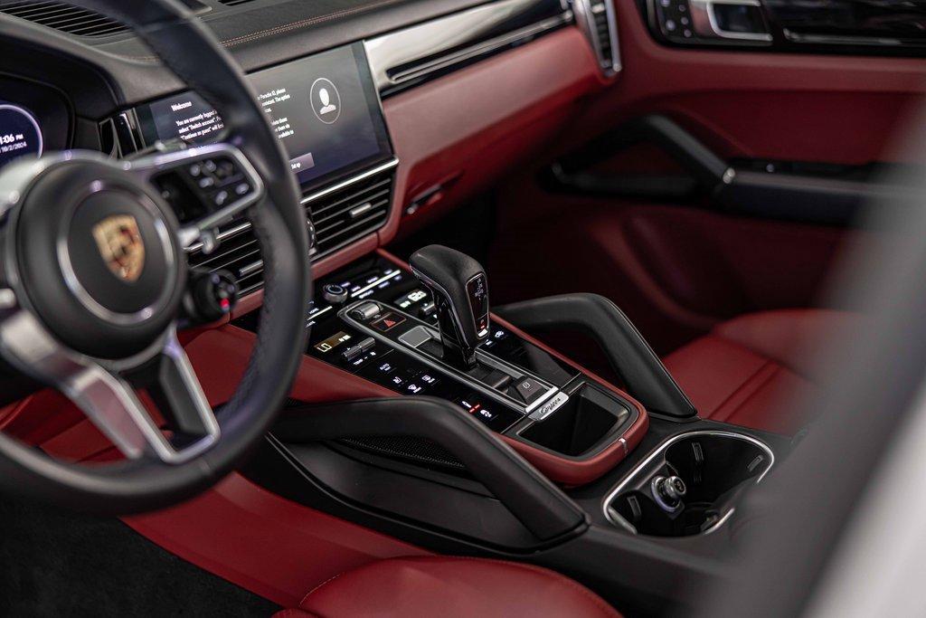 2023 Porsche Cayenne Vehicle Photo in Plainfield, IL 60586