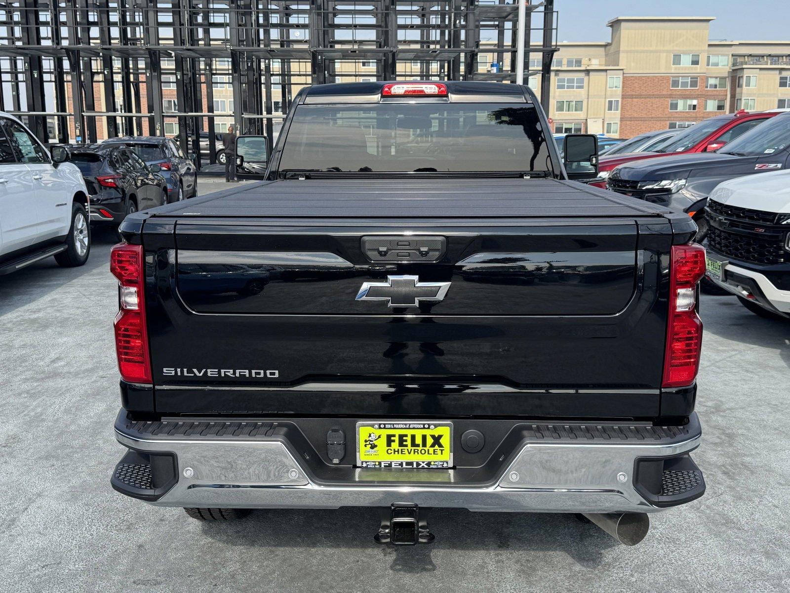 2025 Chevrolet Silverado 2500 HD Vehicle Photo in LOS ANGELES, CA 90007-3794