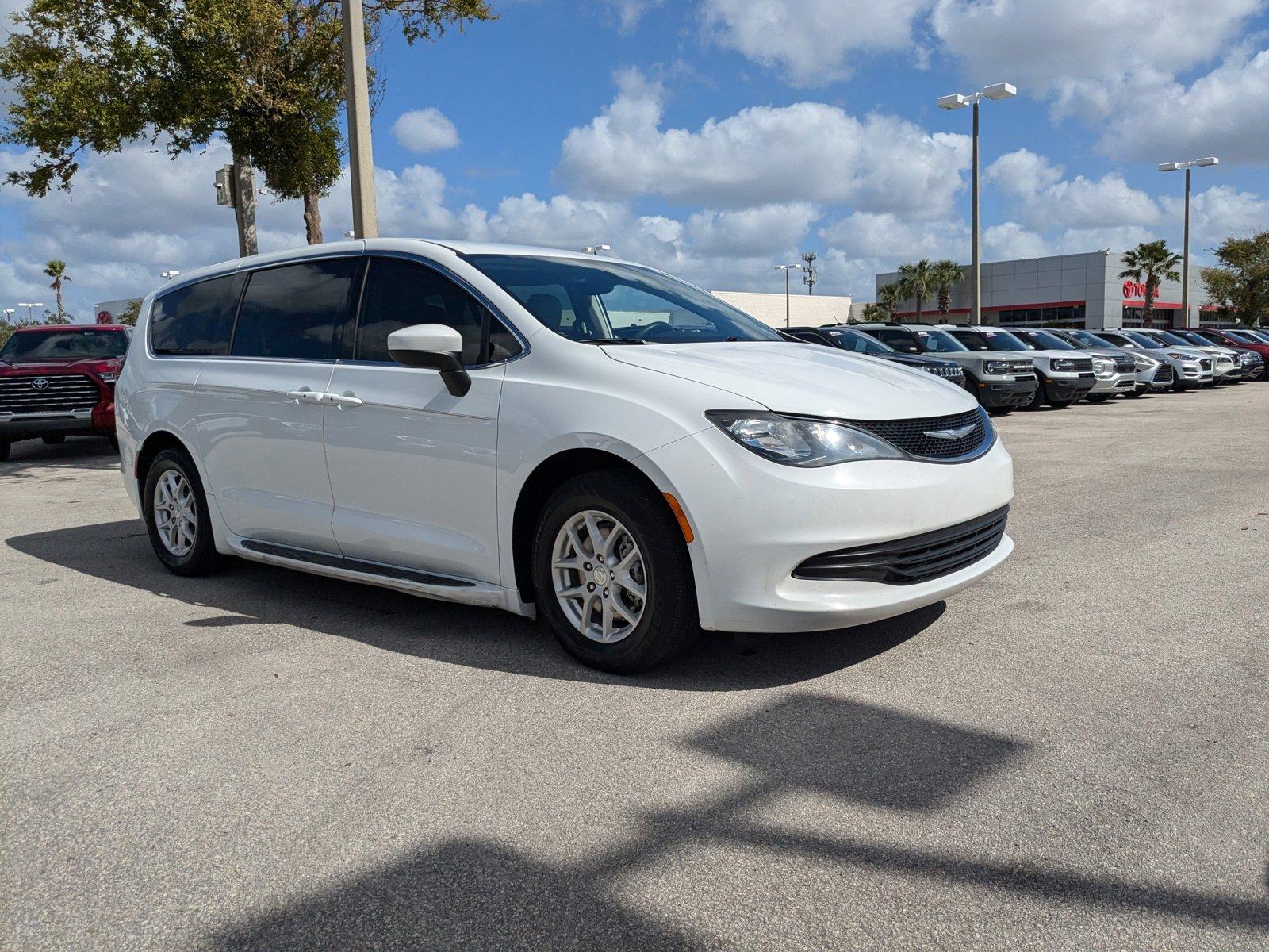 2017 Chrysler Pacifica Vehicle Photo in Winter Park, FL 32792