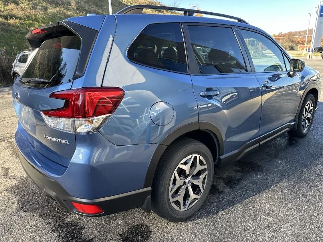 2021 Subaru Forester Vehicle Photo in INDIANA, PA 15701-1897