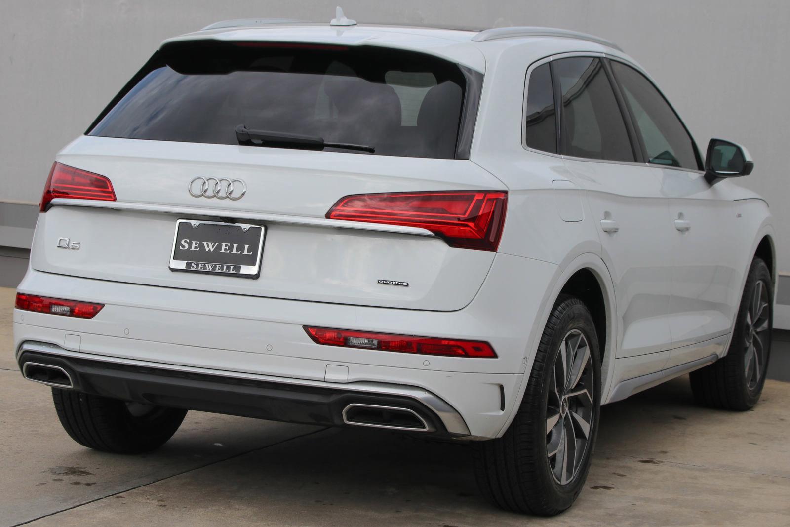 2022 Audi Q5 Vehicle Photo in SUGAR LAND, TX 77478