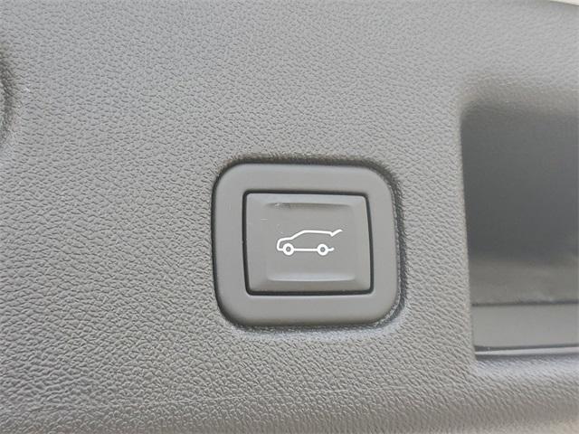 2024 Chevrolet Equinox Vehicle Photo in GRAND BLANC, MI 48439-8139