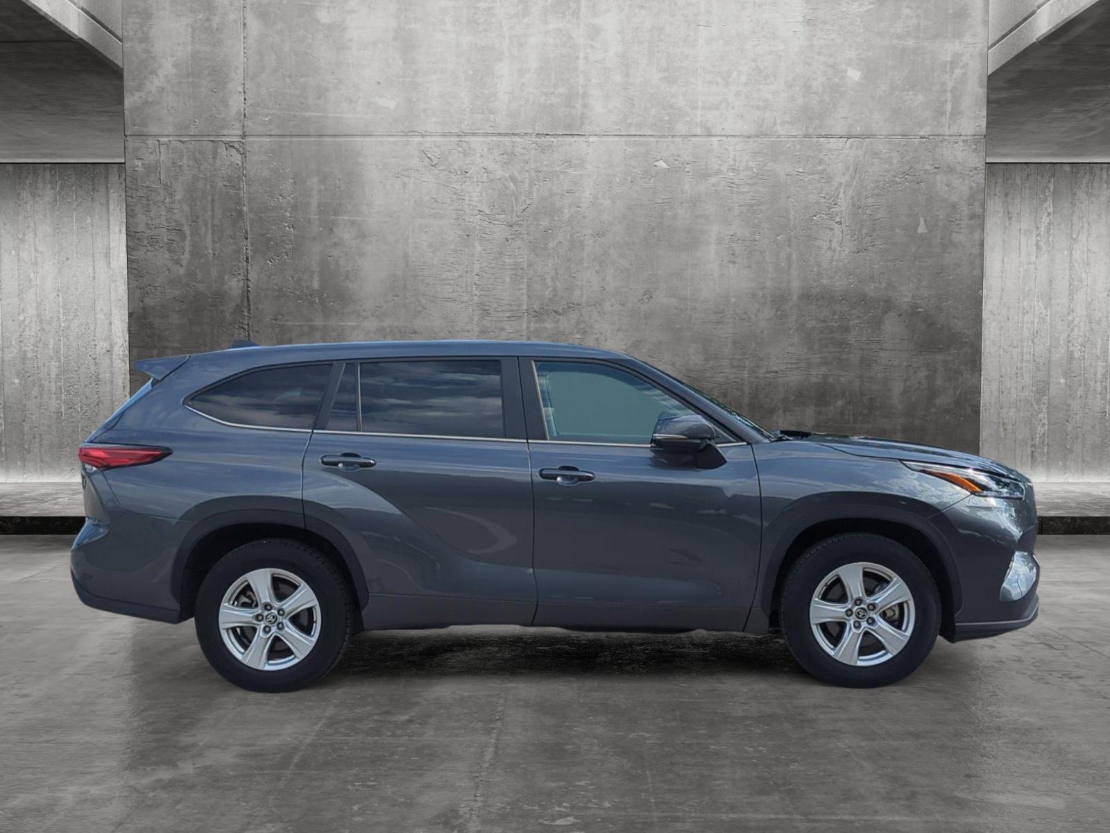 2023 Toyota Highlander Vehicle Photo in Ft. Myers, FL 33907